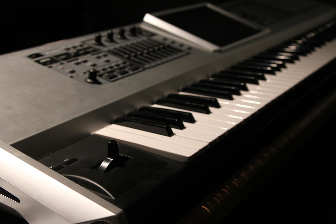 Keys & Synthesisers